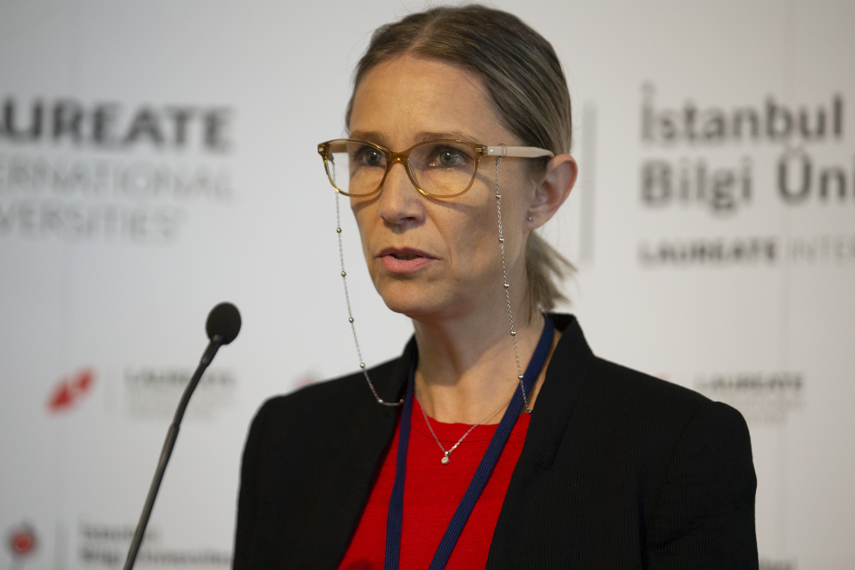 Yetişkinler her şeyin en iyisini bilmez — haber görseli