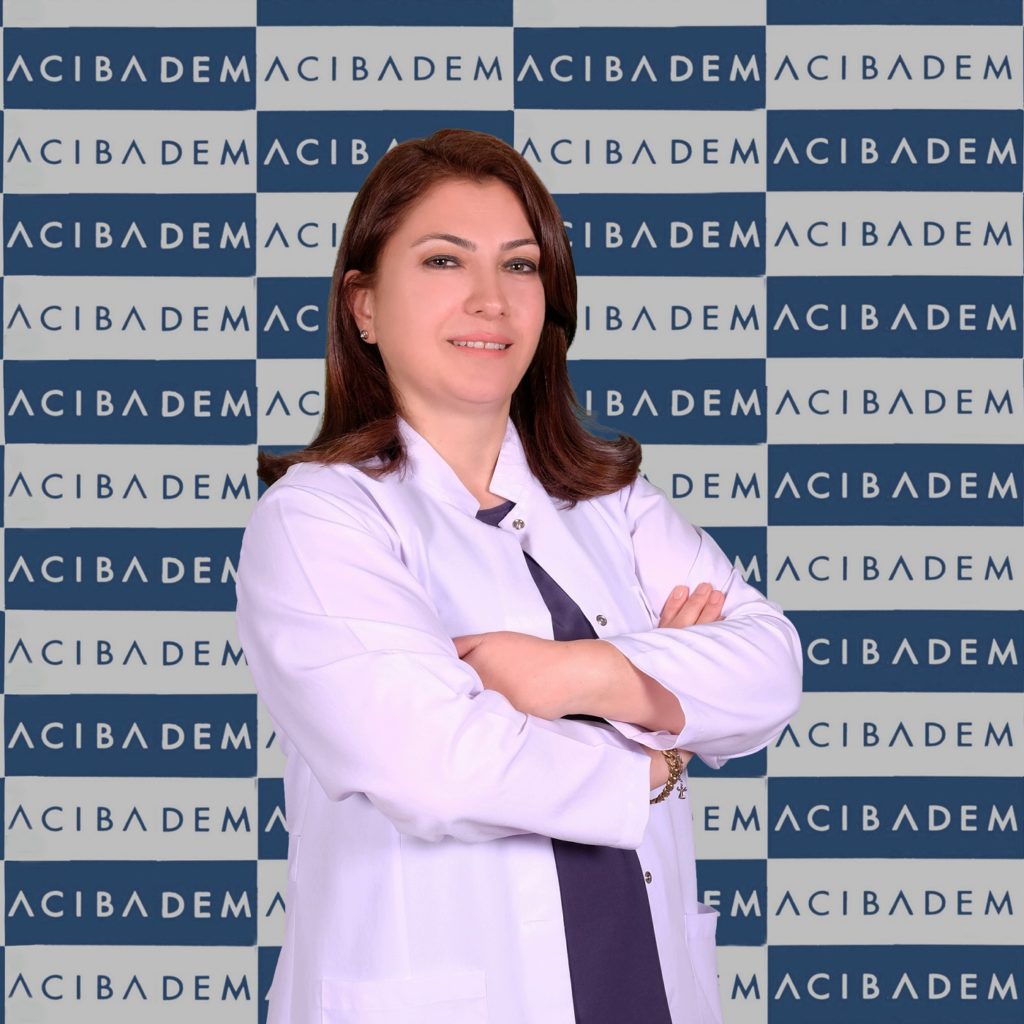 Acıbadem Altunizade Hastanesi Göğüs Hastalıkları Uzmanı Doç. Dr. Hacer Kuzu Okur