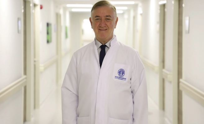İstanbul Okan Üniversitesi Hastanesi Genel Cerrahi Uzmanı ve Organ Nakli Bölüm Başkanı Prof. Dr. Alp Gürkan
