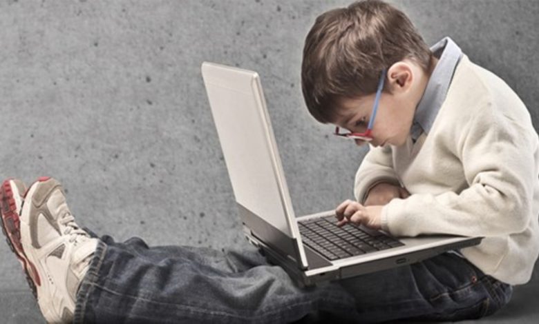 Çocuk ve ergenlerde internet bağımlılığı 1