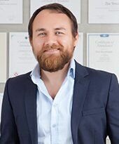 Op. Dr.&Ouml;zer Kavalcıoğlu