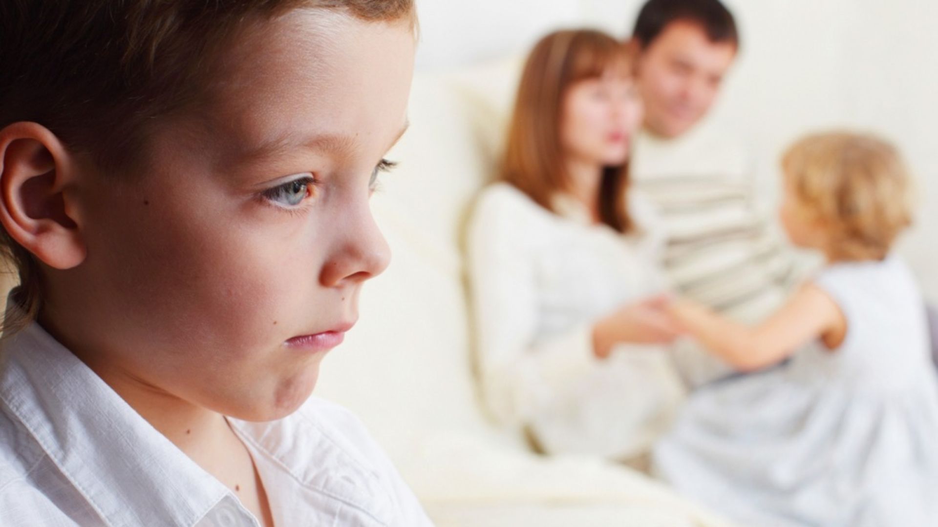 Kardeş Kıskançlığının Sebebi Kim? 7