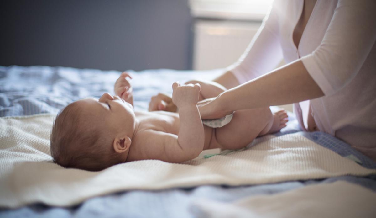 Bebeklerdeki kasık şişkinliği fıtık belirtisi olabilir 7