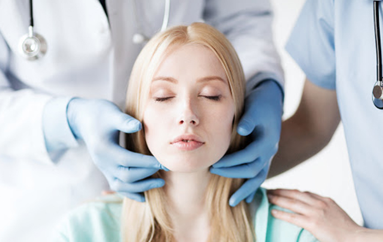 Türk kadınlarının çene dolgusuna ihtiyacı var ! 7