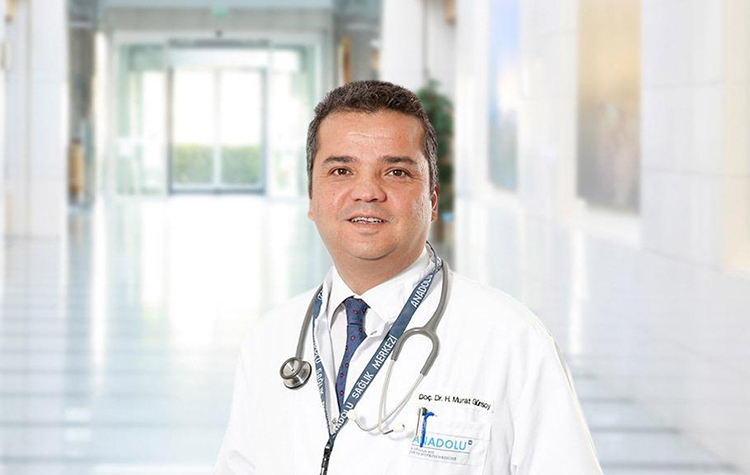 Gastroenteroloji Uzmanı Doç. Dr. Murat Gürsoy
