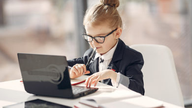 Çocukların gözlerini en çok akıllı telefonlar zorluyor 1