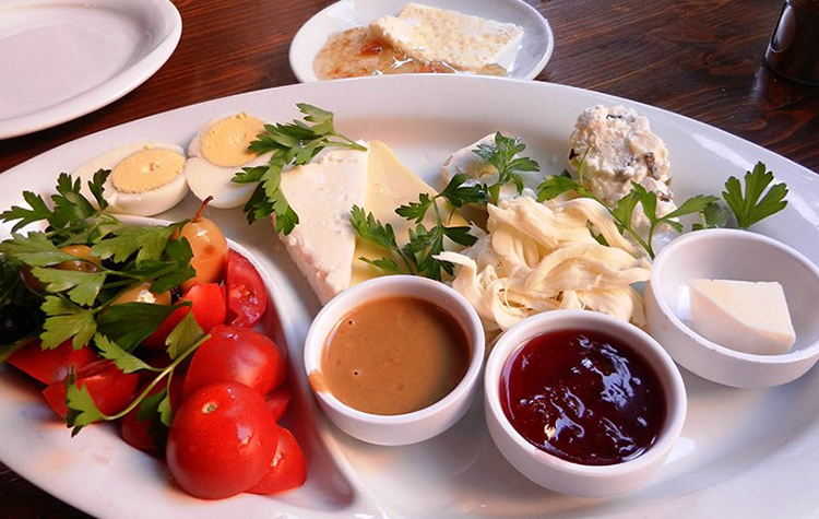 Kahvaltıda olmazsa olmaz 8 besin ! 7