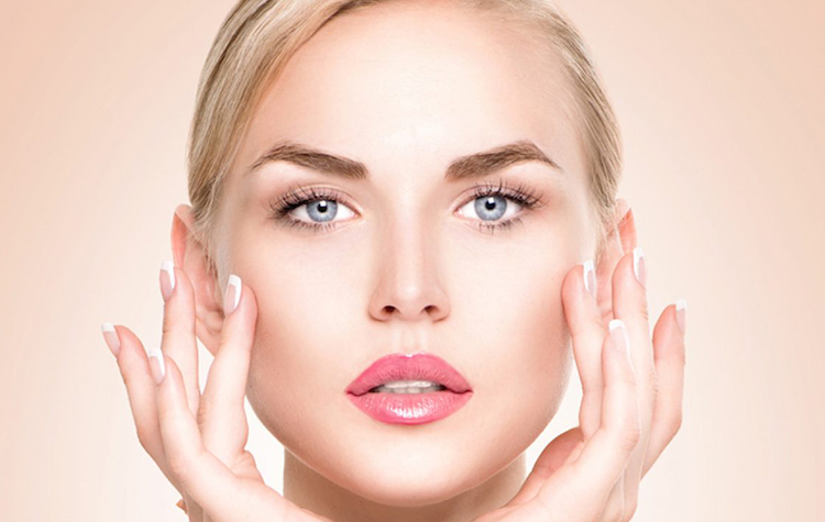 Op.Dr.Diren Çelik; Yanak Estetiği ile Hollywood Yüzü Mümkün ! 7