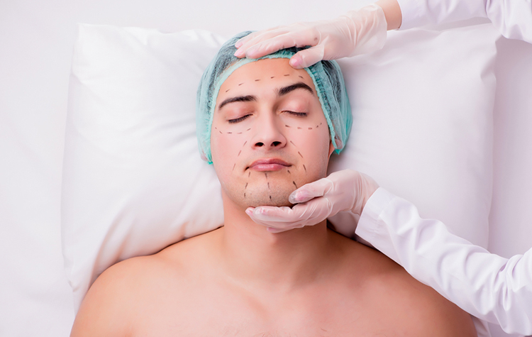 Erkekler Botoksta Kadınlar İle Yarışıyor! 7