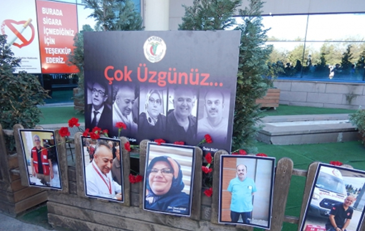 Sağlıkçılar : “Öfkeliyiz; Çünkü Tükendik! Çünkü, Ölüyoruz” 6