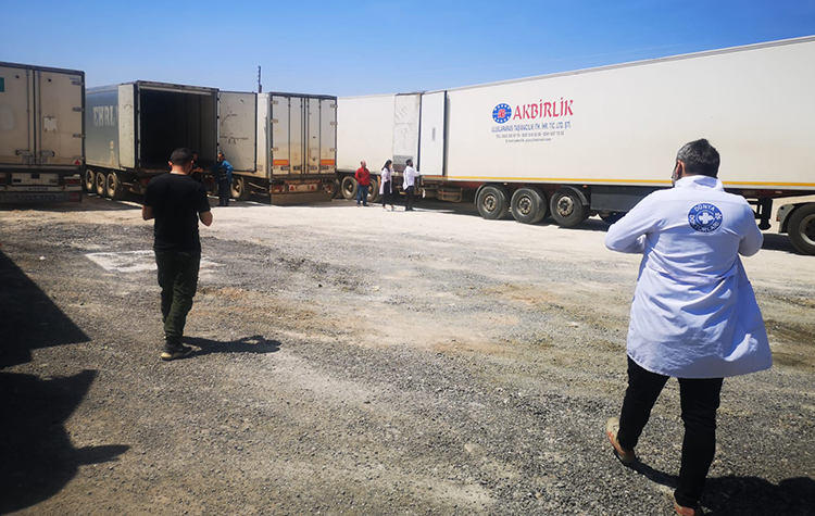 Dünya Doktorları’ndan Suriye’ye 7 TIR ilaç ve tıbbı malzeme 6