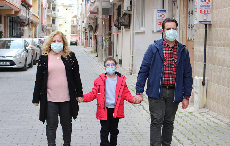 El Ele Yürüyerek ışığı gördüler ! 6