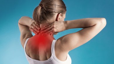 Masa başı çalışanları en çok boyun fıtığından şikayetçi 1