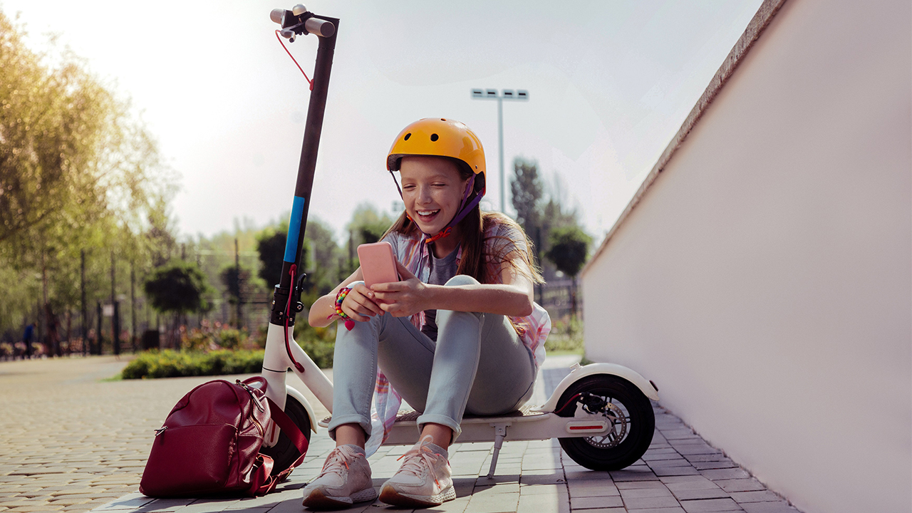 Elektrikli Scooter Kullanırken Koruyucu Ekipman Şart 7