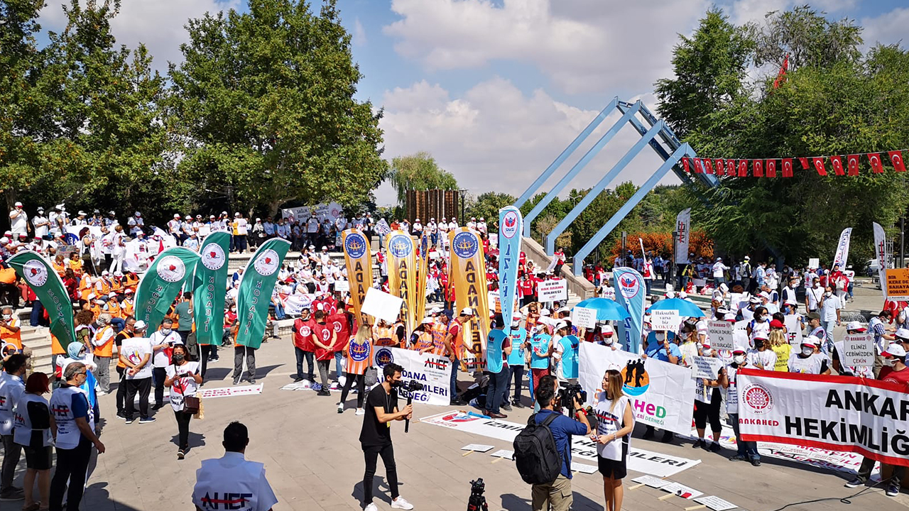 Aile Hekimleri yine alanlardaydı: Yönetmeliği gerin çekin! 6