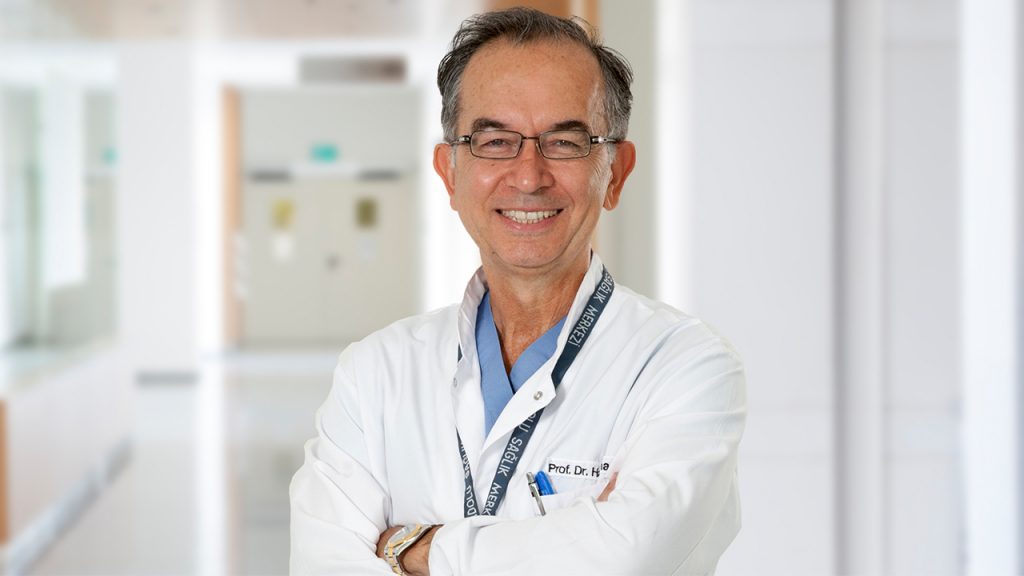 Büyük meme kadınlarda sırt ve omuz ağrısına yol açıyor 2