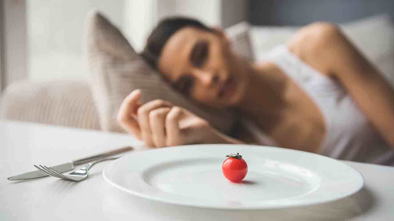 Yeme Bozukluğu Tedavi edilmezse tehlikeli sonuçlara neden olabiliyor! 7