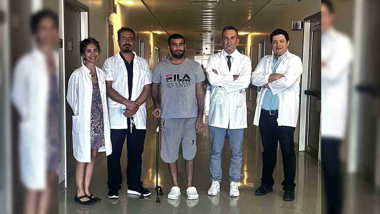 Beynindeki tümörden sohbet ederken kurtuldu! 6