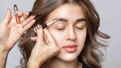 Kaş makyajı kaşların dökülmesine yol açıyor! 1