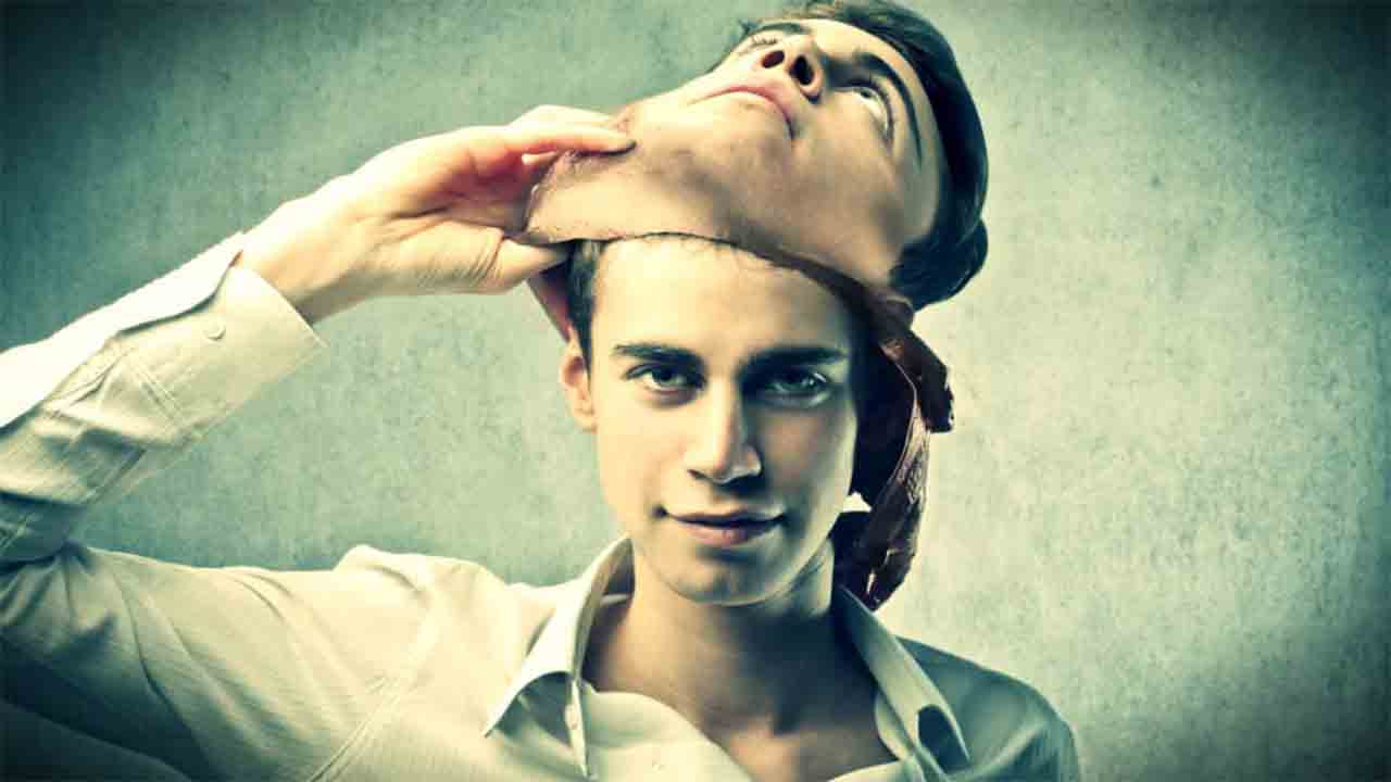 Mitomani mi beyaz yalan mı? 7