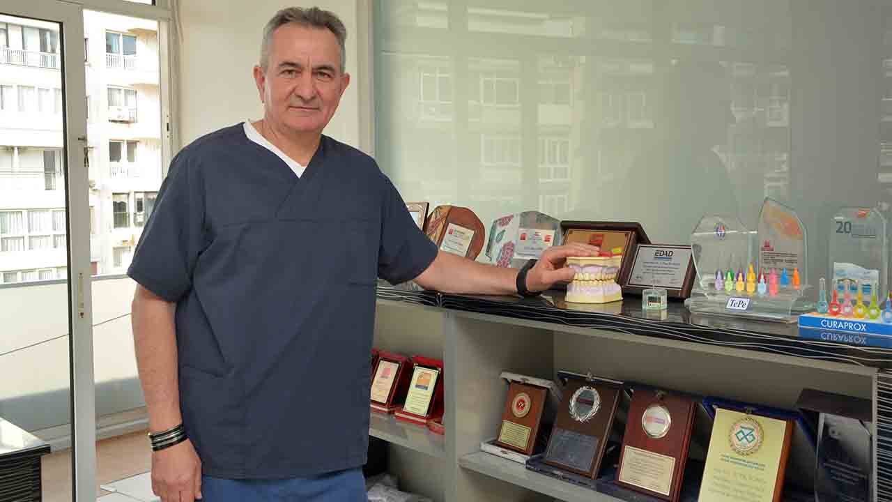 Diş Eti Hastalıklarında Erken tanı önemli 6