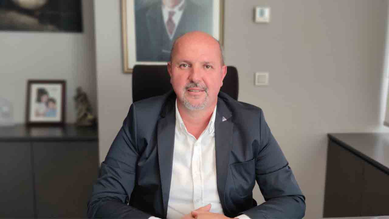 Santa Farma Satış ve Pazarlama Direktörlüğü’ne Murat Çelik atandı 6