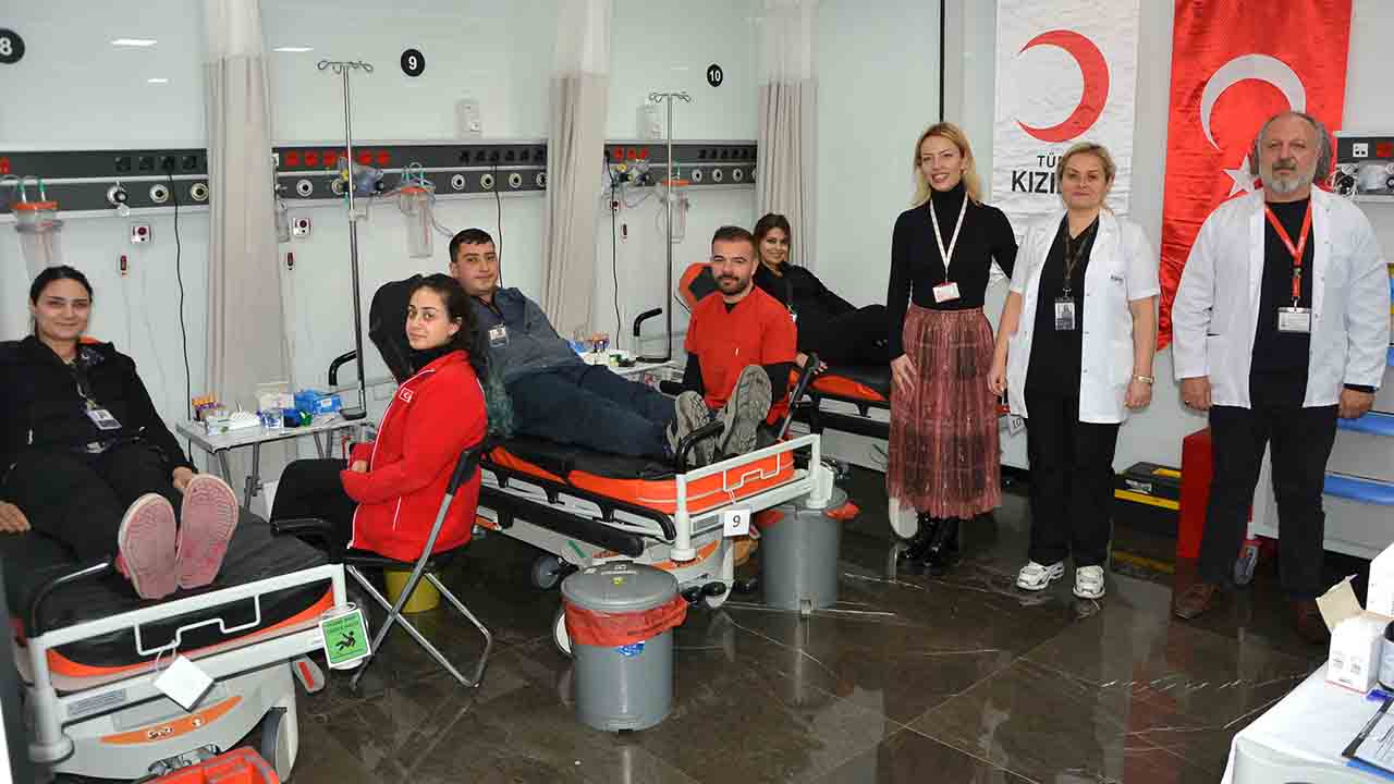 Egepol çalışanlarından kan bağışı kampanyası 6