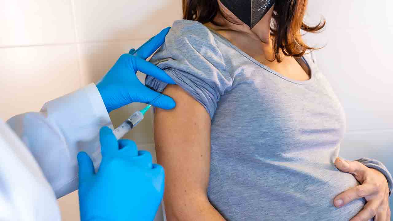 Deprem Bölgelerinde Gebe Kadınların Sağlığı için Aşılar Hayati önem taşıyor 7