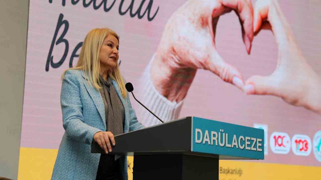 Darülaceze sakinlerine özel ‘Hatırla Beni’ Projesi’nin sertifika töreni gerçekleşti 4