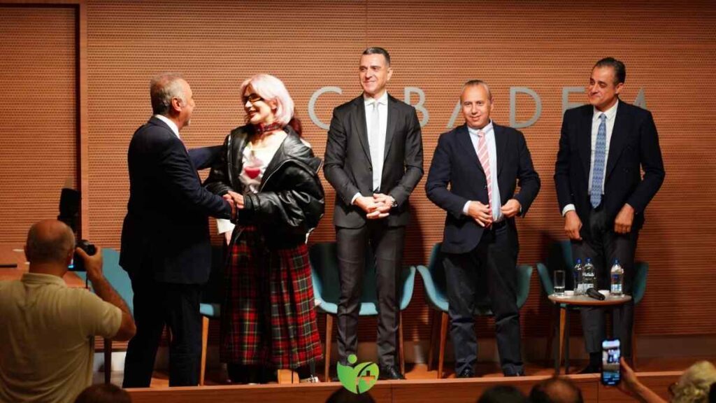 Hande Yener'den Meme kanseri mücadelesi: "Hayat bana yeni bir şans verdi" 2