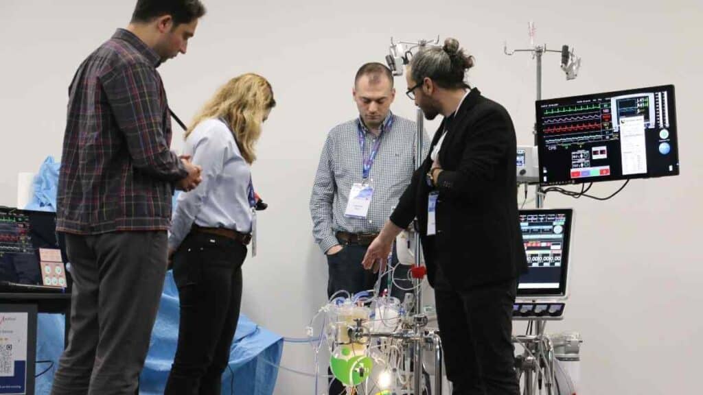 Üsküdar Üniversitesi perfüzyon eğitiminde Avrupa'da ikinci üs oldu 5