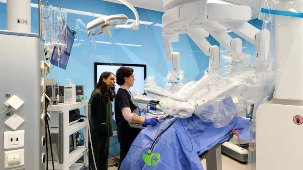 Acıbadem’den tarihi adım: İki hastane arasında 5G ile Robotik Ameliyat 6